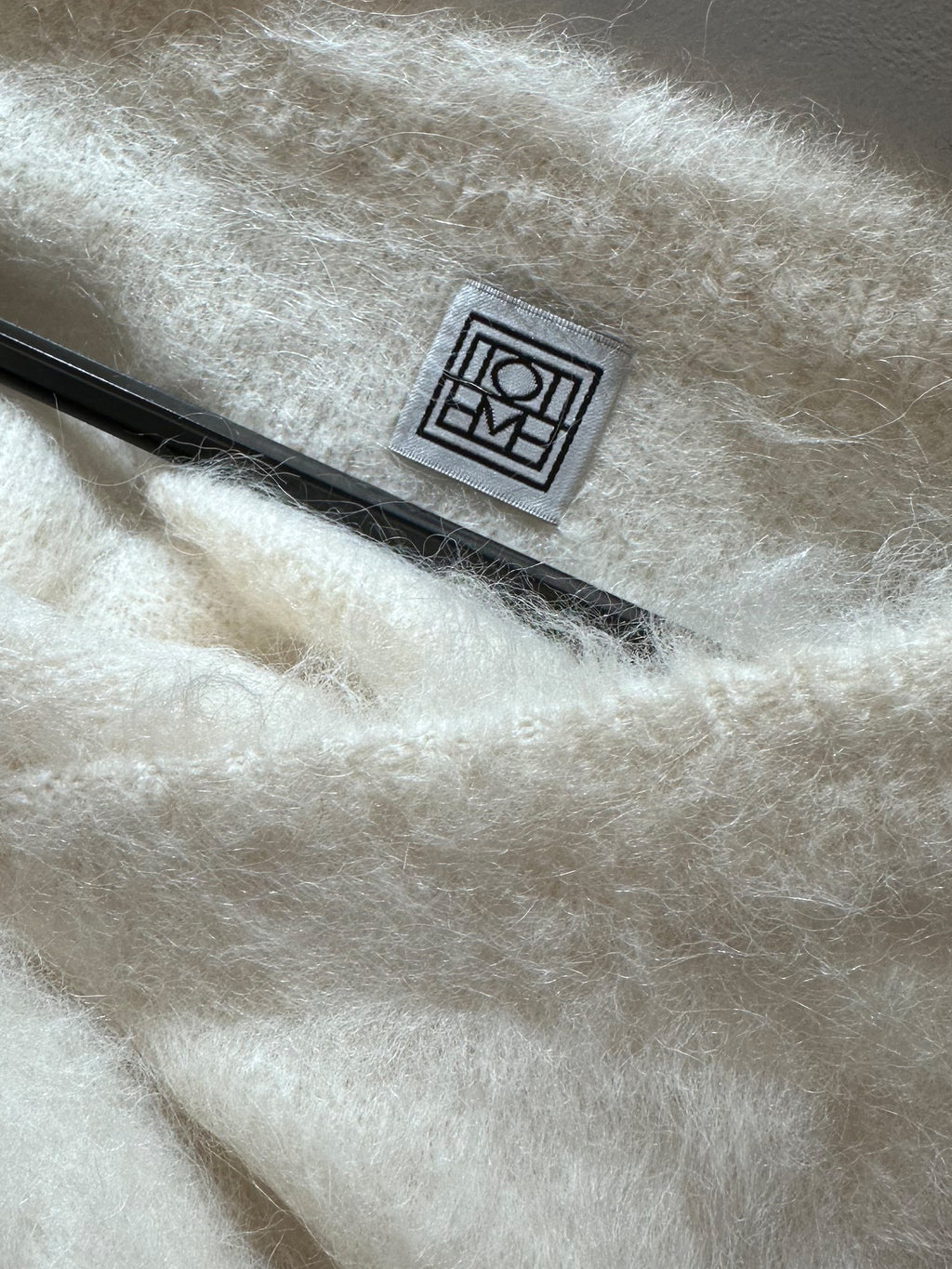 Toteme Oversized alpaca and wool-blend bouclé sweater