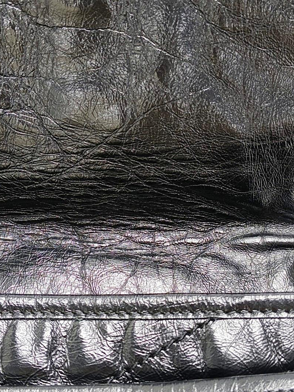 Saint Laurent Niki Baby Vintge Leather Shoulder Bag In Black