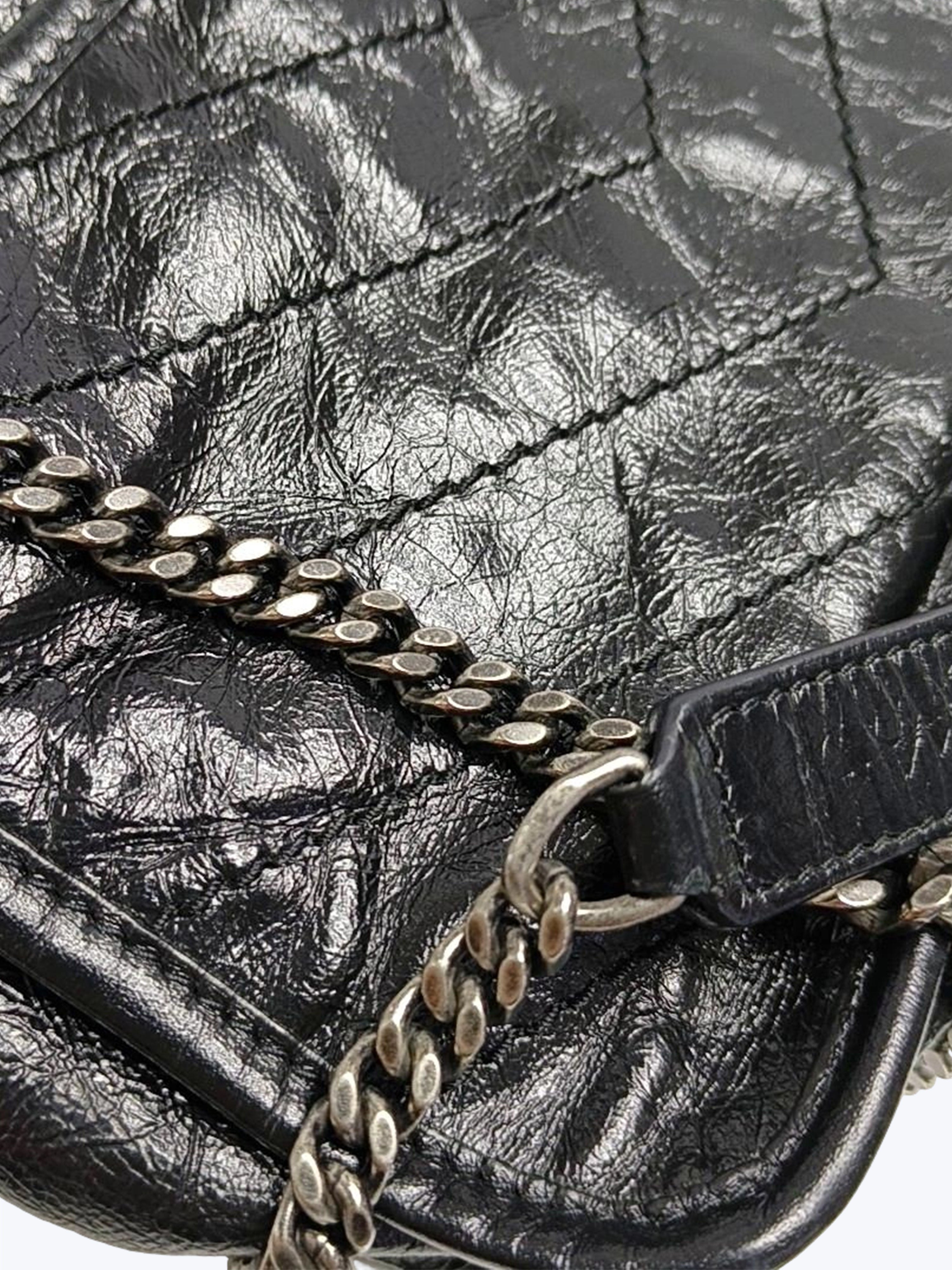 Saint Laurent Niki Baby Vintge Leather Shoulder Bag In Black