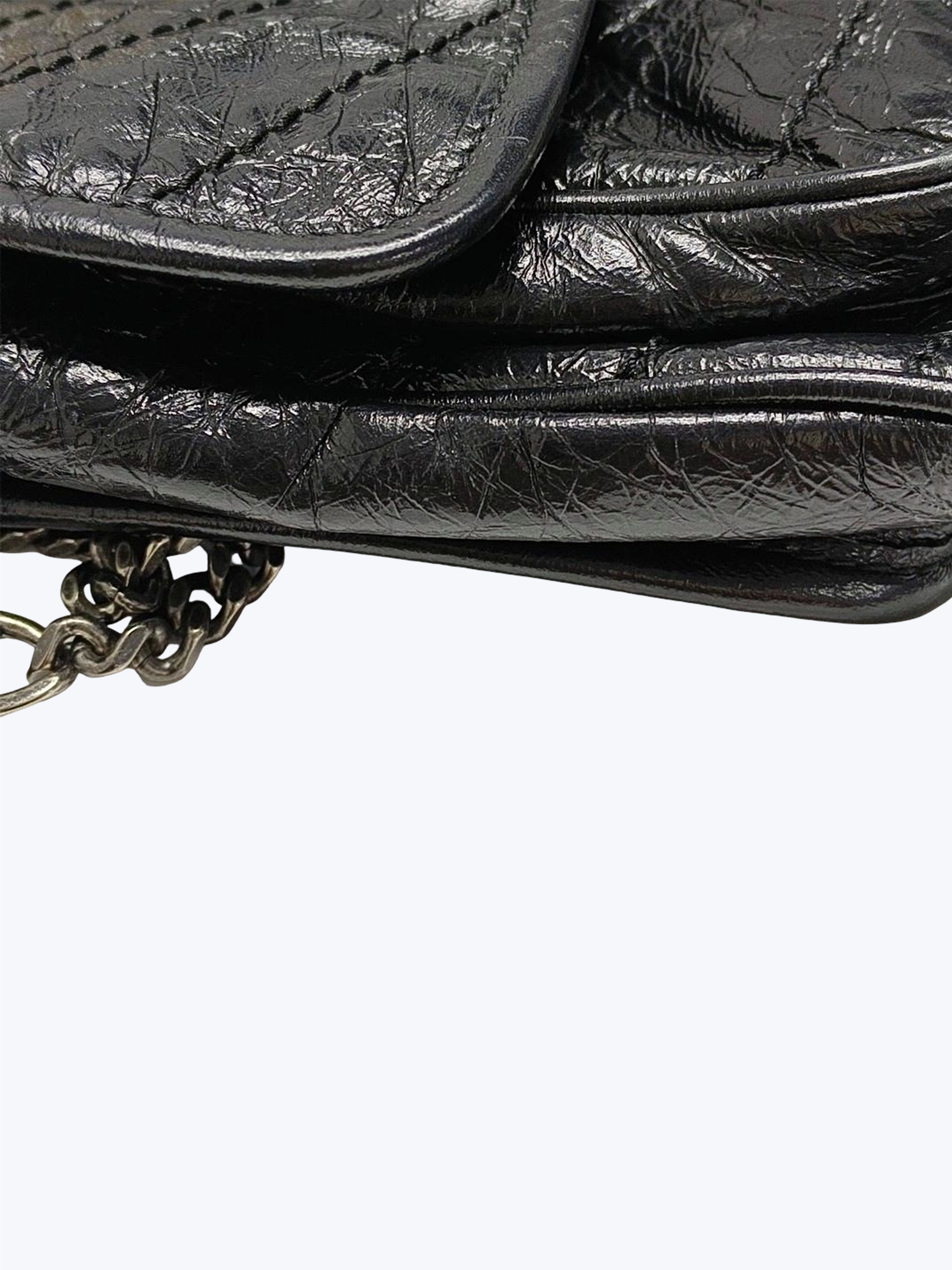 Saint Laurent Niki Baby Vintge Leather Shoulder Bag In Black